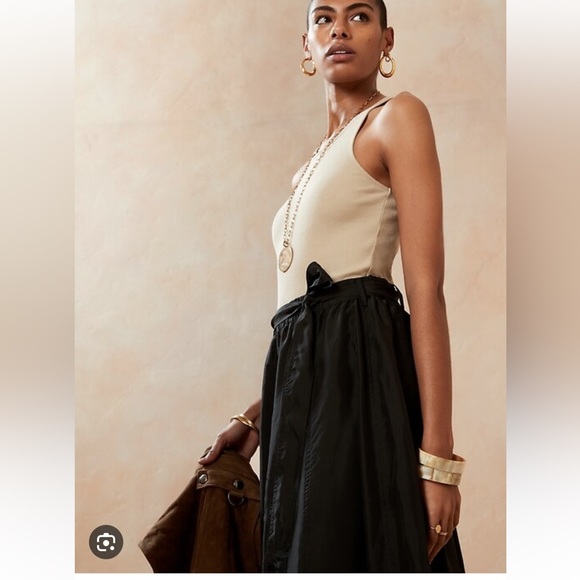 NWT BANANA REPUBLIC NOCTURNE SILK MAXI SKIRT - Picture 2 of 8